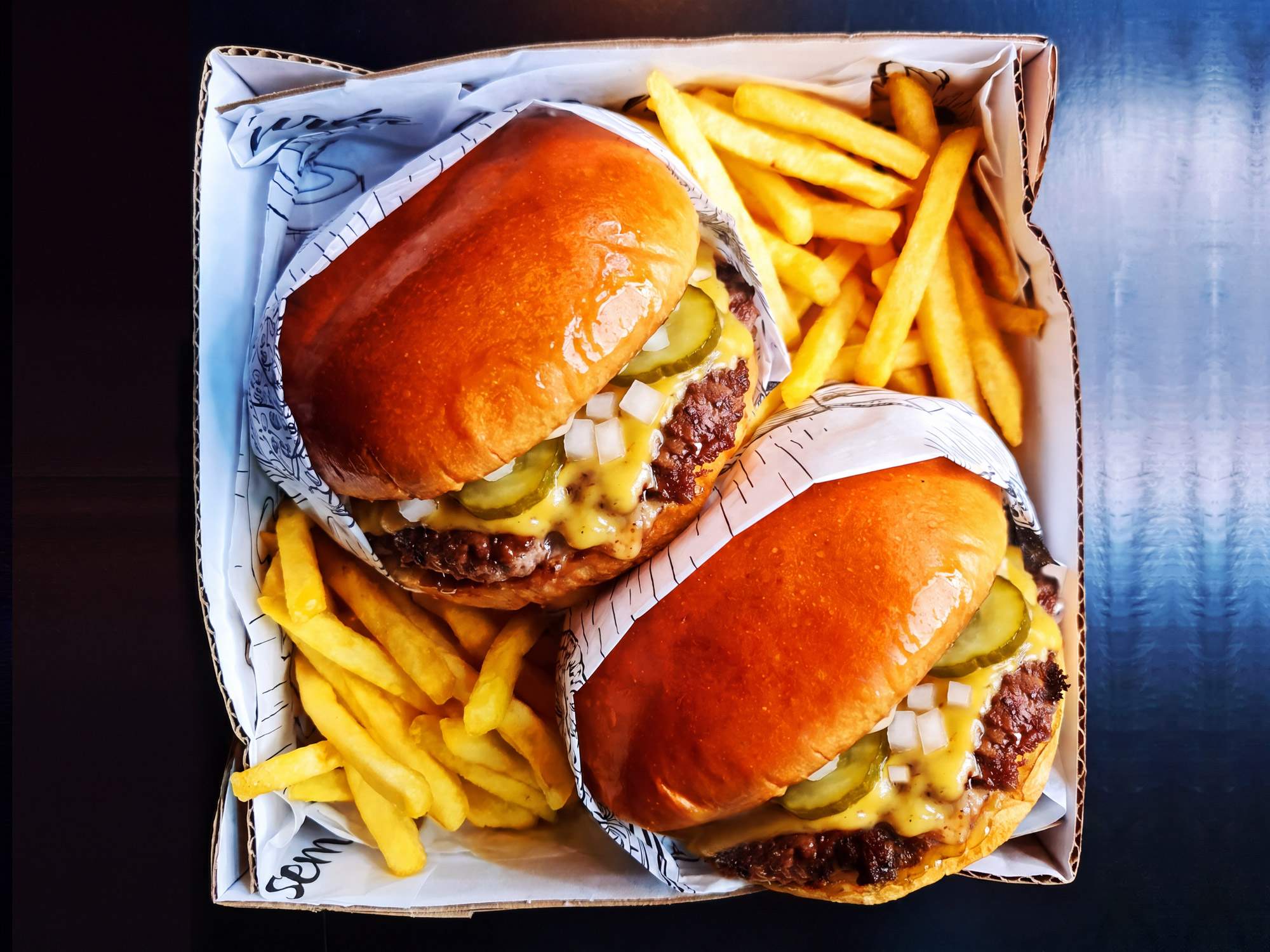 BOX DOUBLE POP 2 Smashes Burgers Clássicos + Fritas