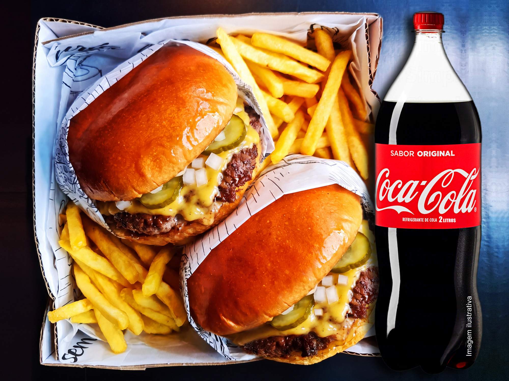 BOX DOUBLE POP 2 Smashes Burgers Clássicos + Fritas + Refri 2 Litros